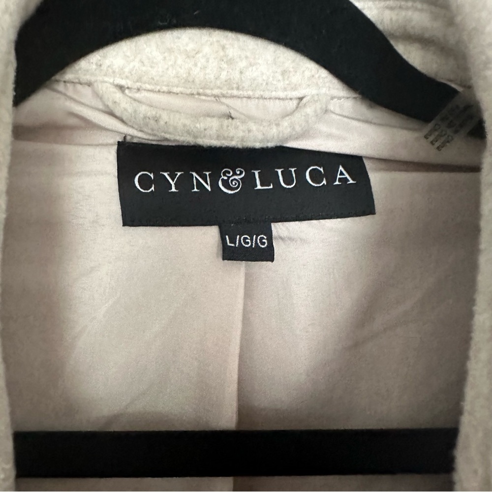 Cream jacket - Picture 2 of 2
